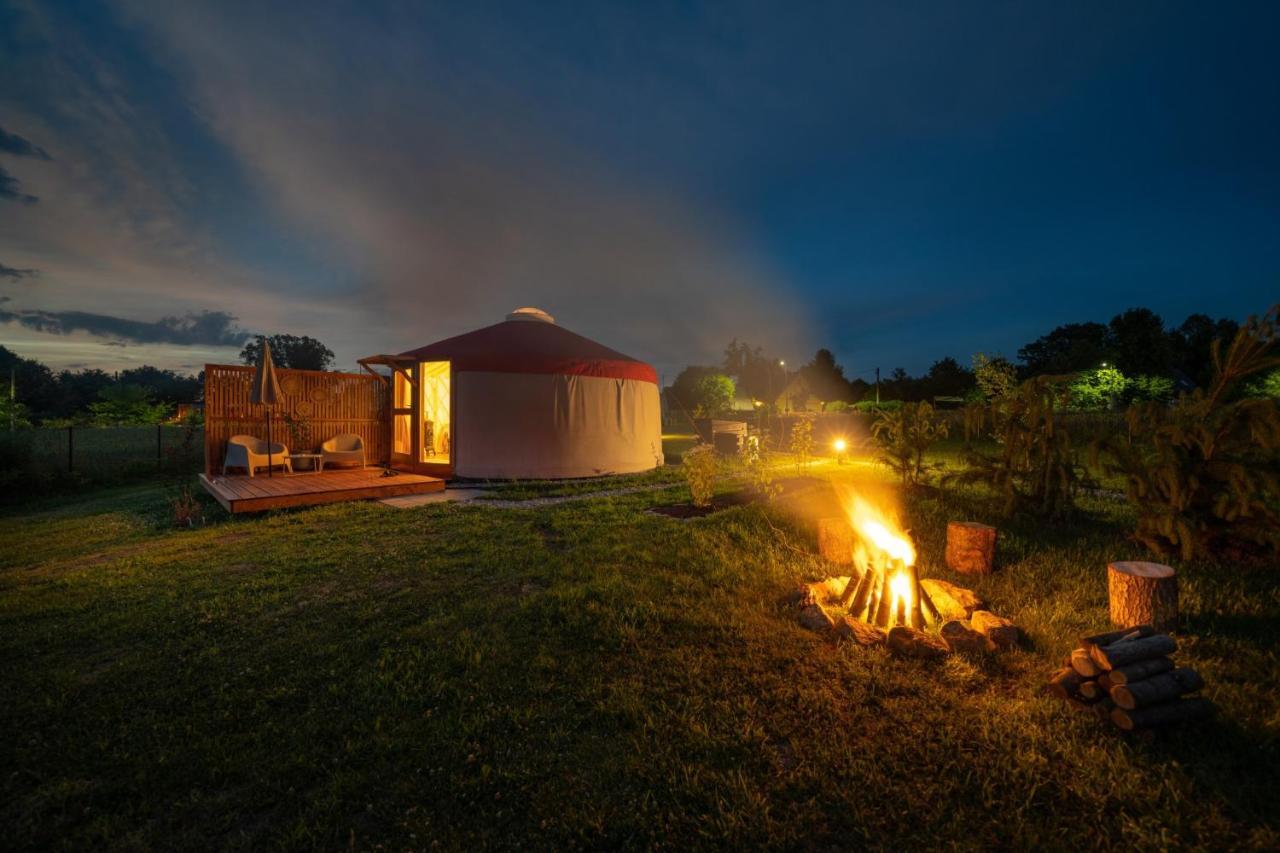Izera Glamping Adults - Luksusowe Jurty&Spa Gajowka  Exterior foto
