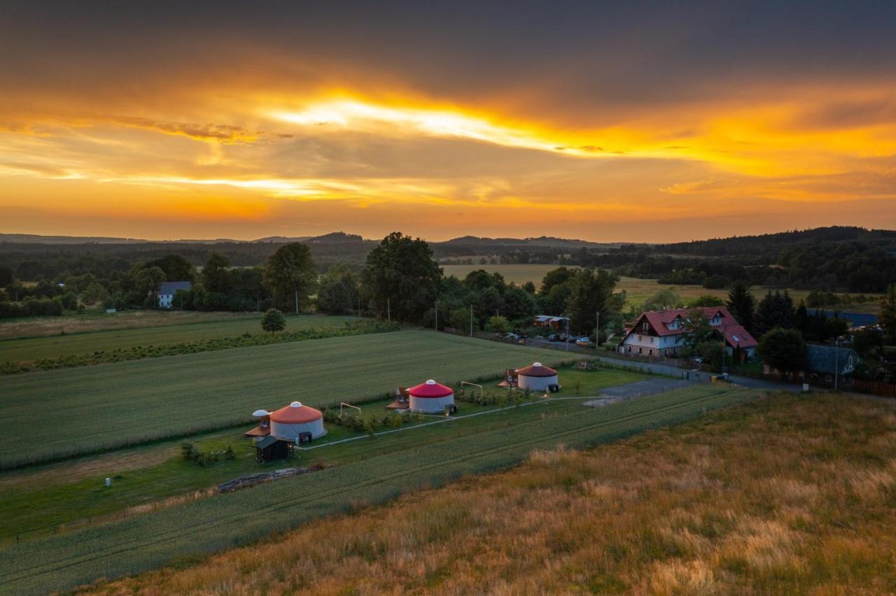 Izera Glamping Adults - Luksusowe Jurty&Spa Gajowka  Exterior foto